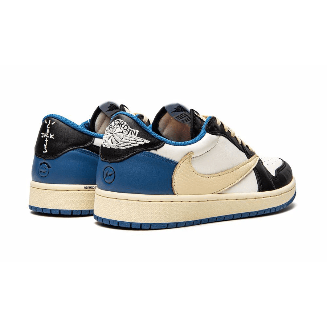x Travis Scott Air Jordan 1 Low OG SP sneakers - Luxury Dubai