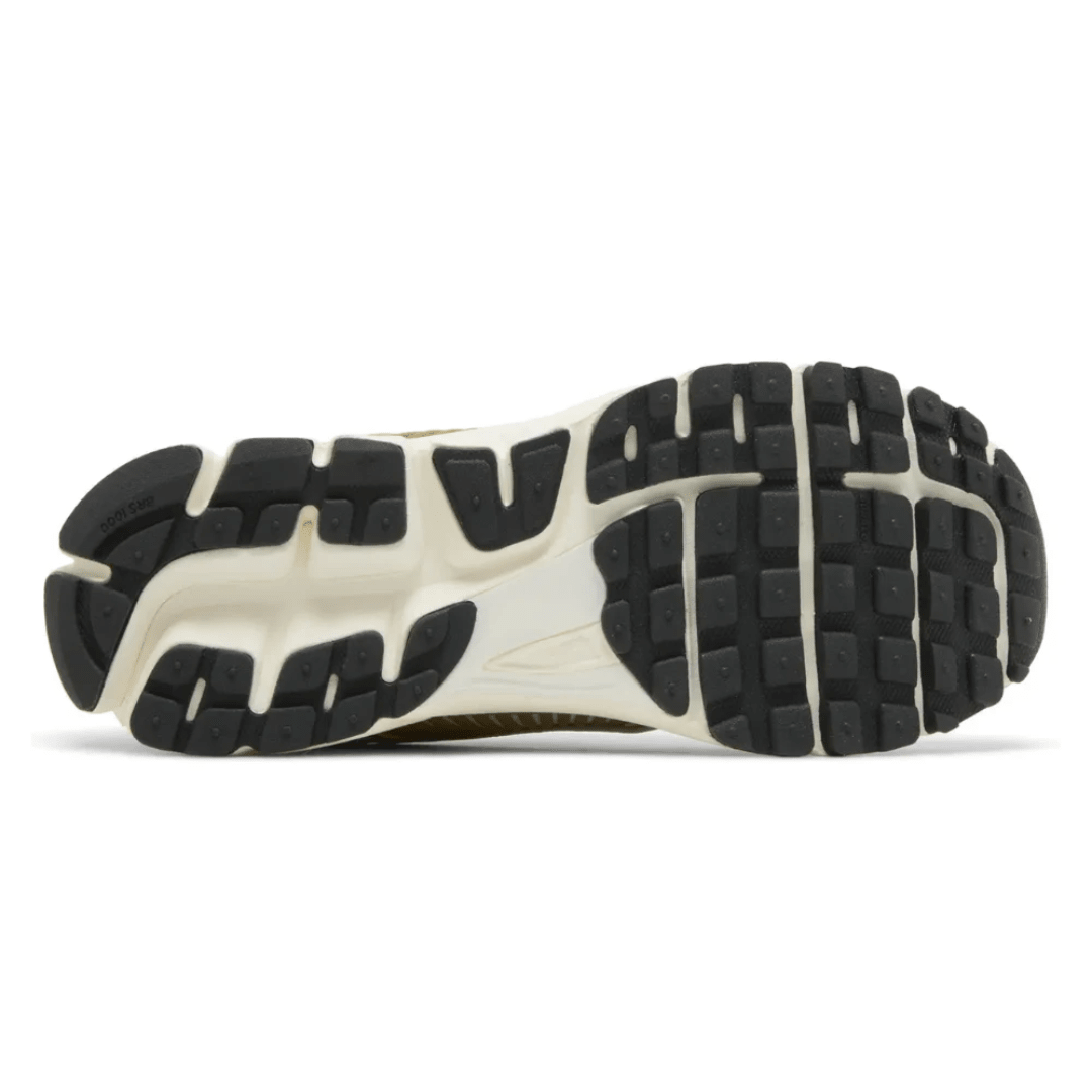 Nike Air Zoom Vomero 5 'Metallic Gold' - Luxury Dubai