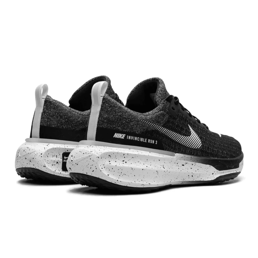 Nike ZoomX Invincible Run Flyknit 3 "Oreo" - Luxury Dubai
