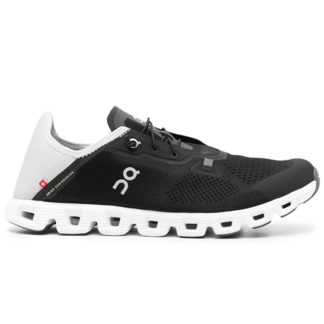 On Cloud 5 Coast "Black / Light Grey" - Luxury Dubai