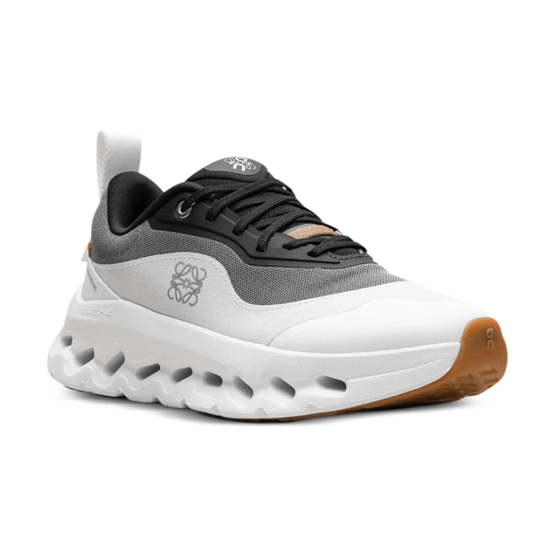 On Running x Loewe Cloudtilt 2 "Black/White" - Luxury Dubai