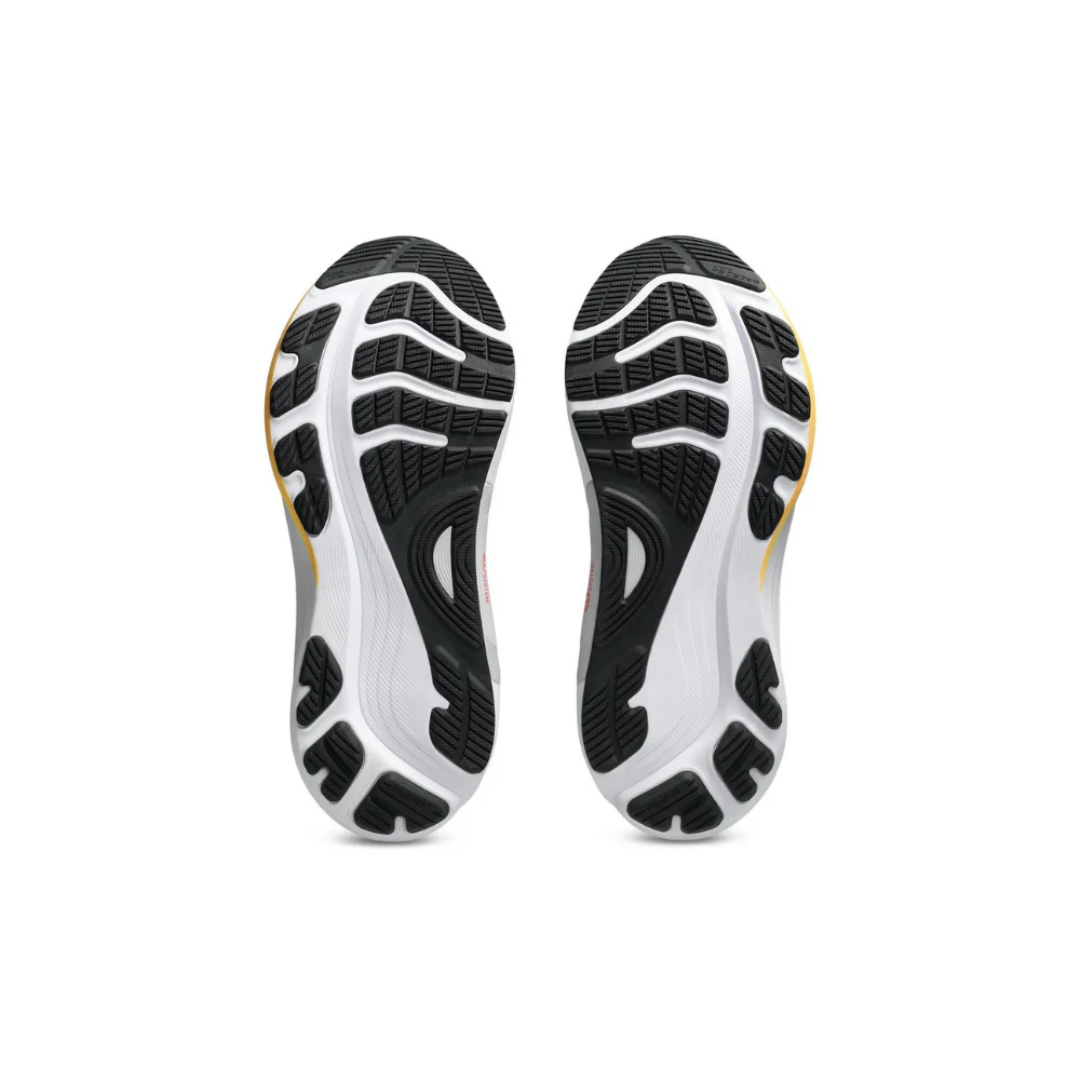 Asics Gel-Kayano™ 32 'Midnight / Black' 5 Asics Gel-Kayano 32 Midnight Black texture macro Dubai