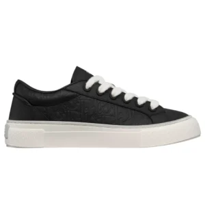 dior b33 sneaker black white close-up